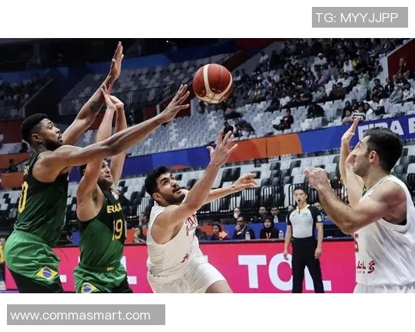 伊朗与韩国男篮激烈冲突引发争议赛场风波再掀波澜