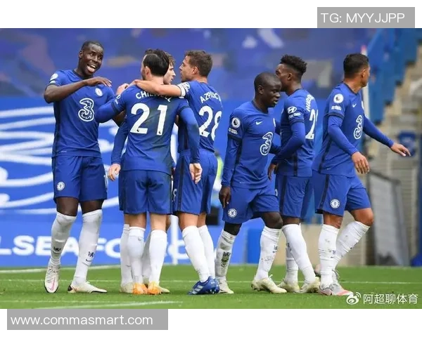 切尔西与阿森纳激战8月19日英超巅峰对决引发球迷热议 切尔西与阿森纳激战8月19日英超巅峰对决引发球迷热议